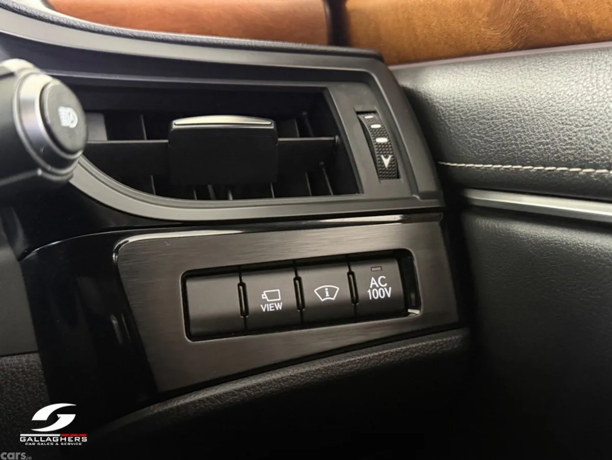 Lexus ES Saloon, Petrol Hybrid, 2021, Silver