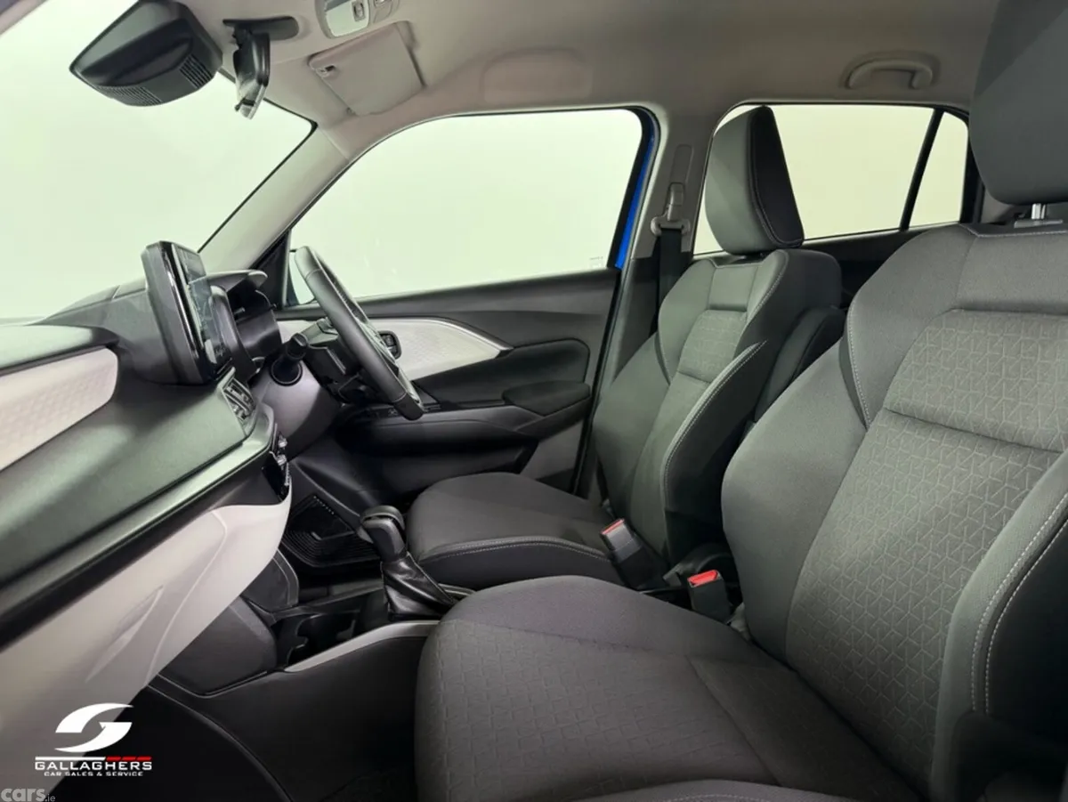 Suzuki Swift Hatchback, Petrol Hybrid, 2024, Blue