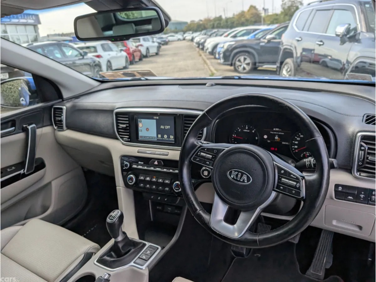 Kia Sportage MPV, Diesel, 2019, Blue
