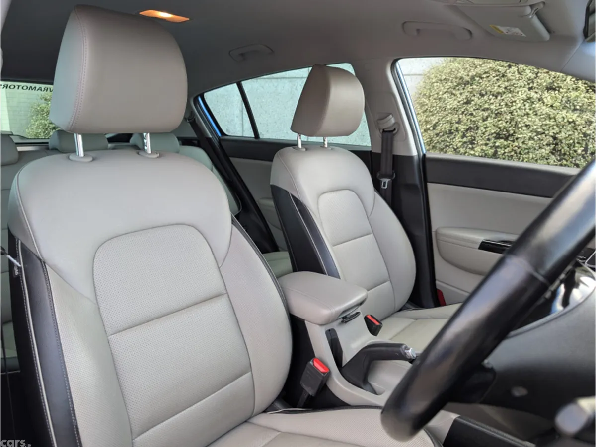 Kia Sportage MPV, Diesel, 2019, Blue