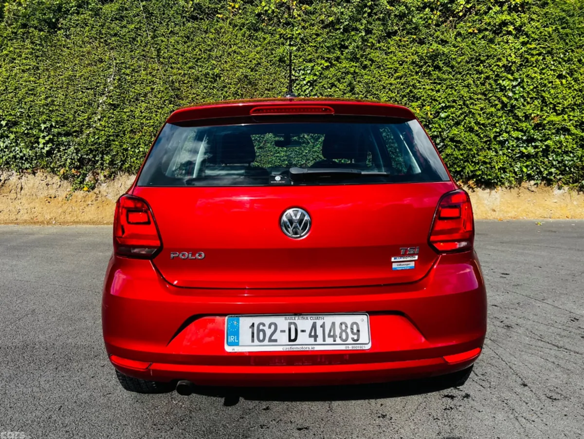 Volkswagen Polo Hatchback, Petrol, 2016, Red
