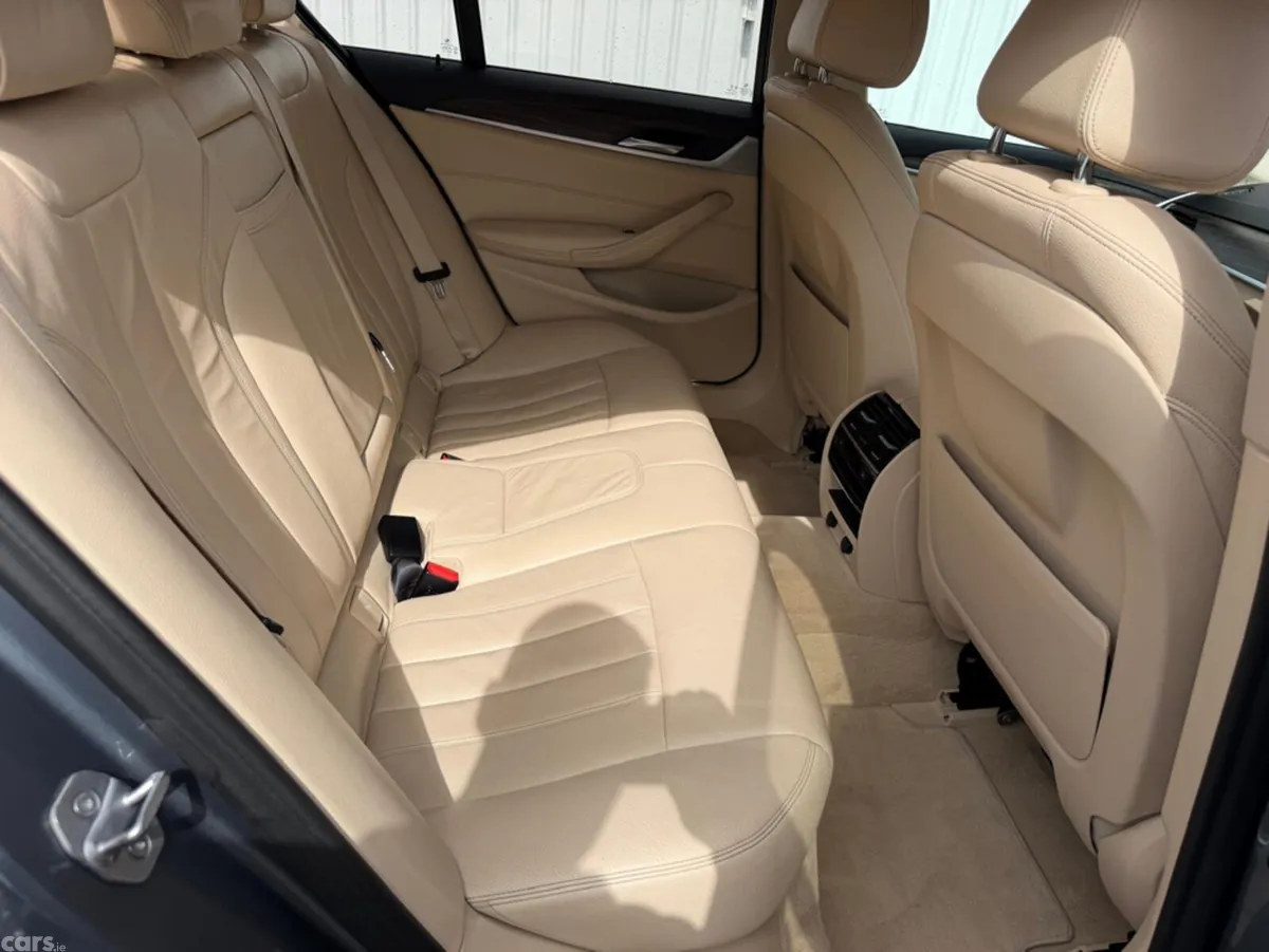 BMW 5-Series Saloon, Diesel, 2019, Blue