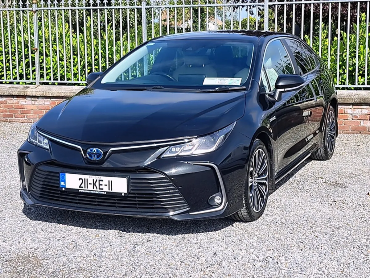 Toyota Corolla Saloon, Petrol Hybrid, 2021, Black