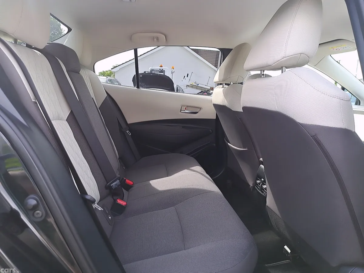 Toyota Corolla Saloon, Petrol Hybrid, 2021, Black
