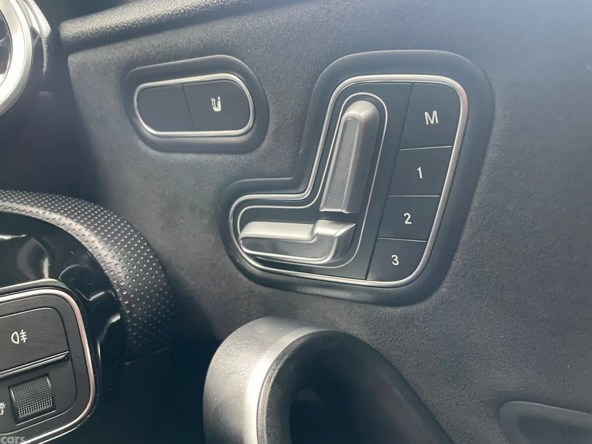 Mercedes-Benz A-Class Hatchback, Petrol, 2019, White