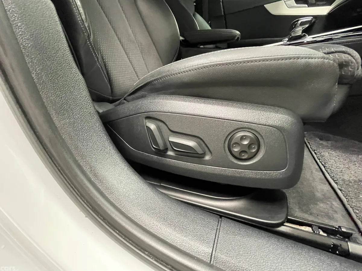 Volkswagen T-Roc Hatchback, Diesel, 2020, White