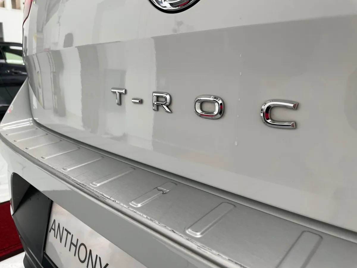Volkswagen T-Roc Hatchback, Diesel, 2020, White