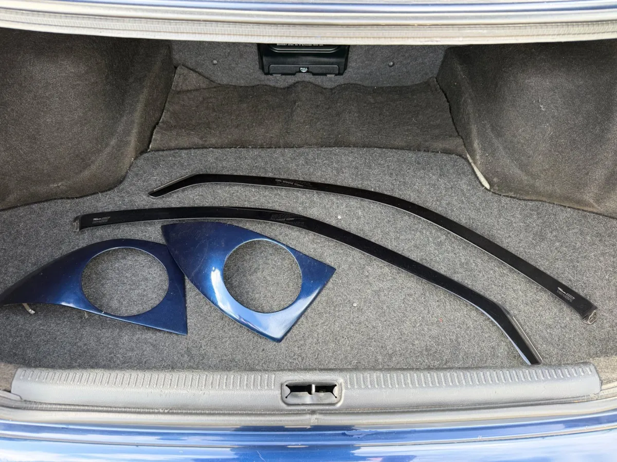 Lexus IS Saloon, Petrol, 2004, Blue