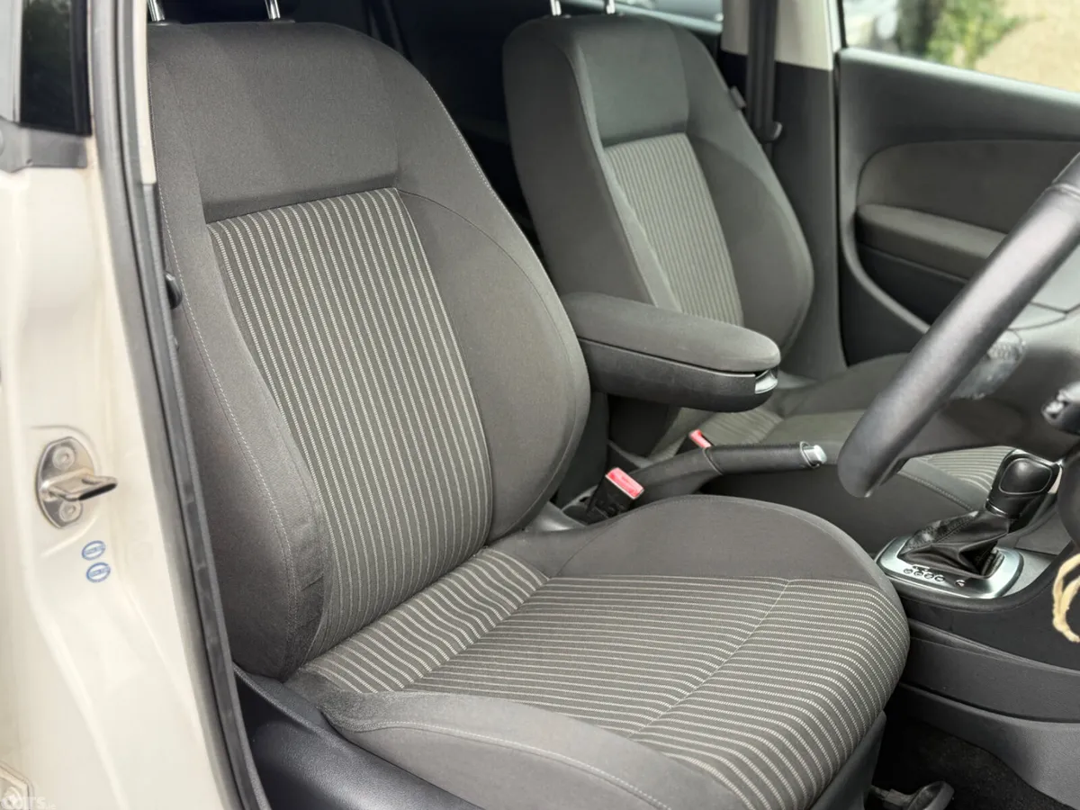 Volkswagen Polo Hatchback, Petrol, 2013, White