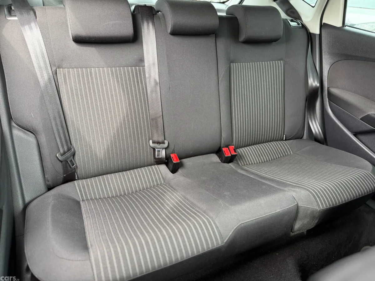 Volkswagen Polo Hatchback, Petrol, 2013, White