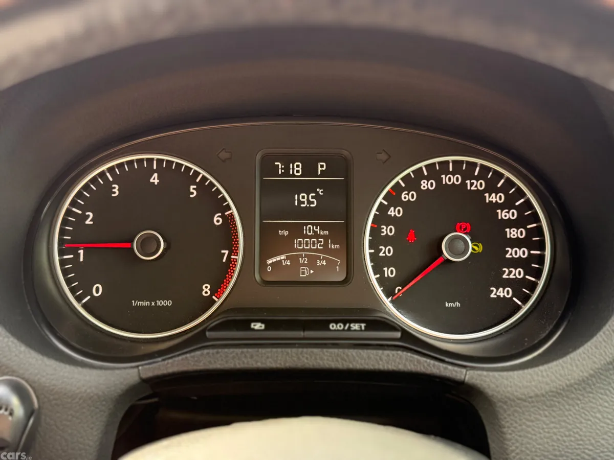 Volkswagen Polo Hatchback, Petrol, 2013, White