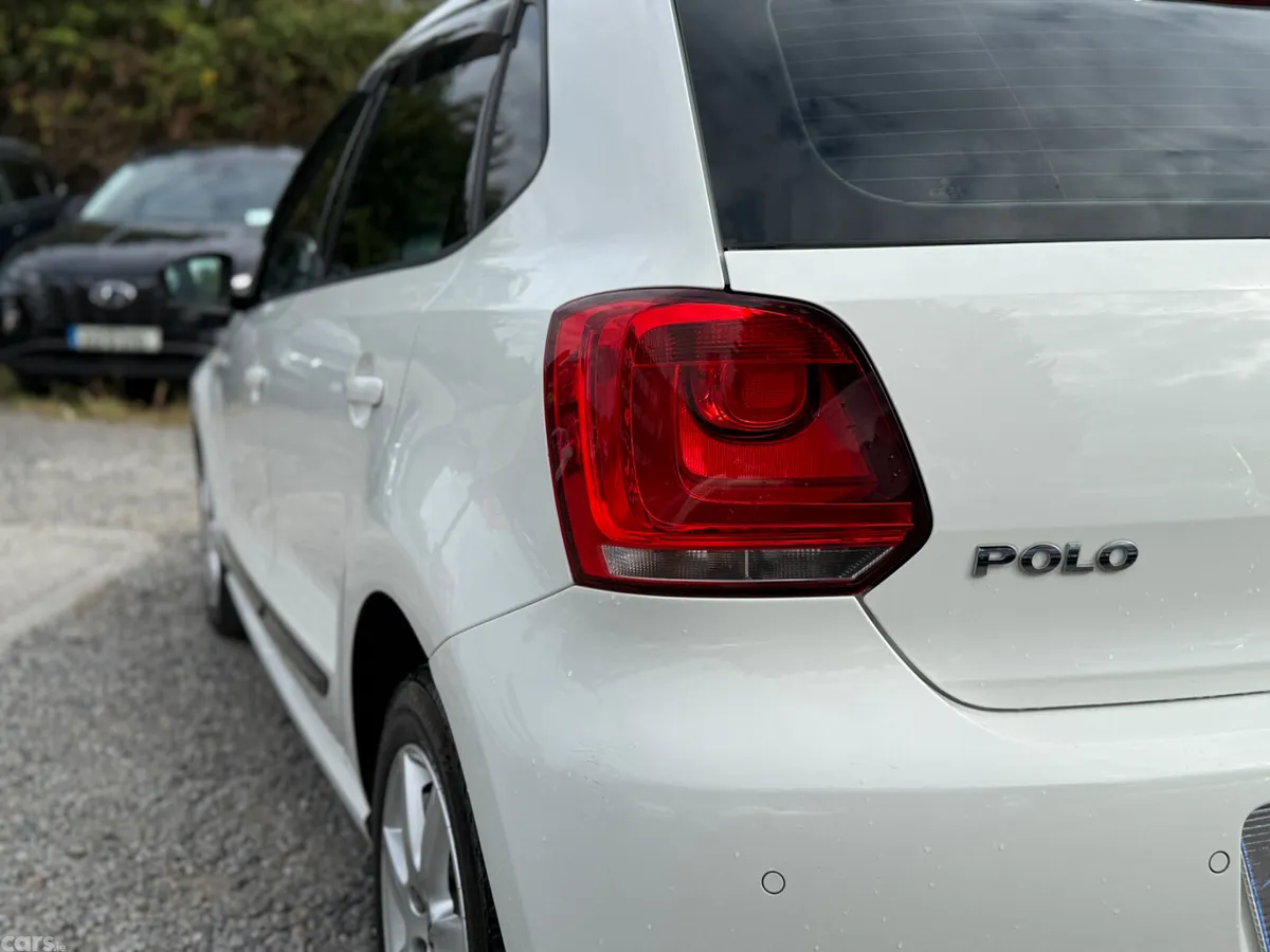 Volkswagen Polo Hatchback, Petrol, 2013, White