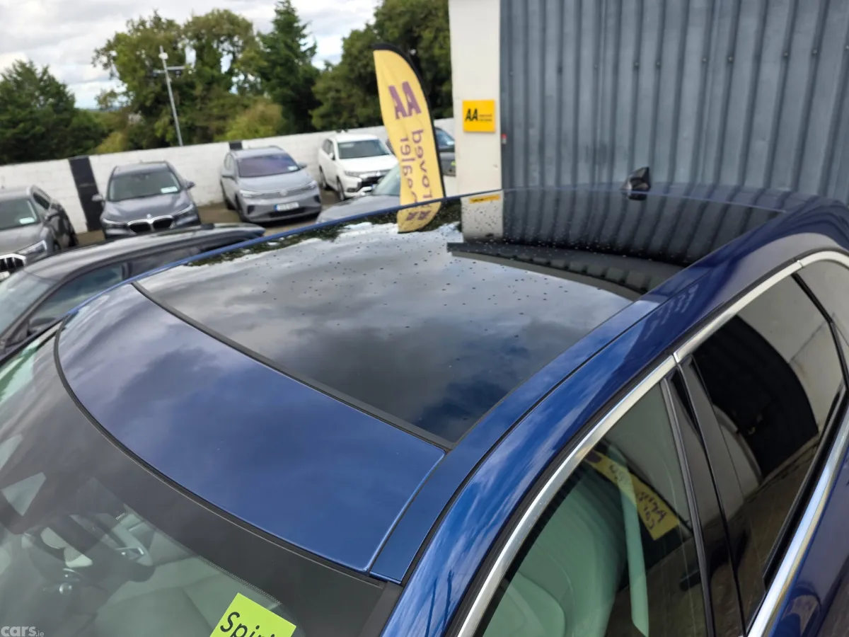 Jaguar F-Pace SUV, Petrol Plug-in Hybrid, 2022, Blue