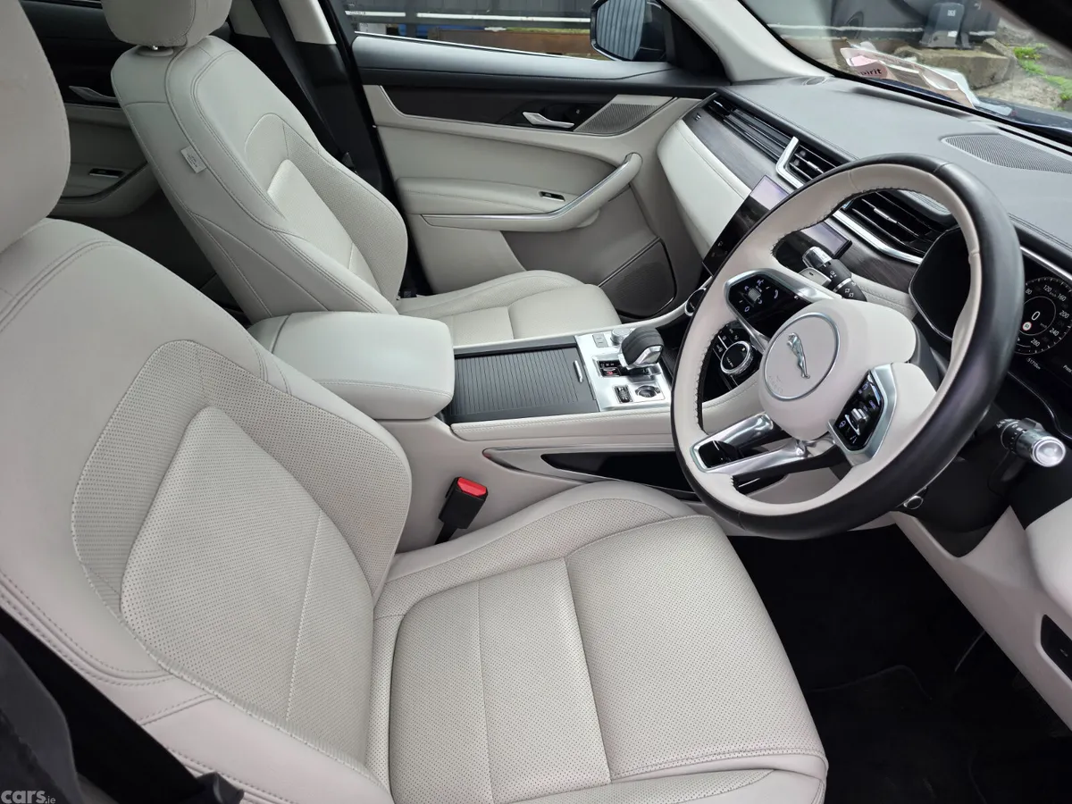 Jaguar F-Pace SUV, Petrol Plug-in Hybrid, 2022, Blue
