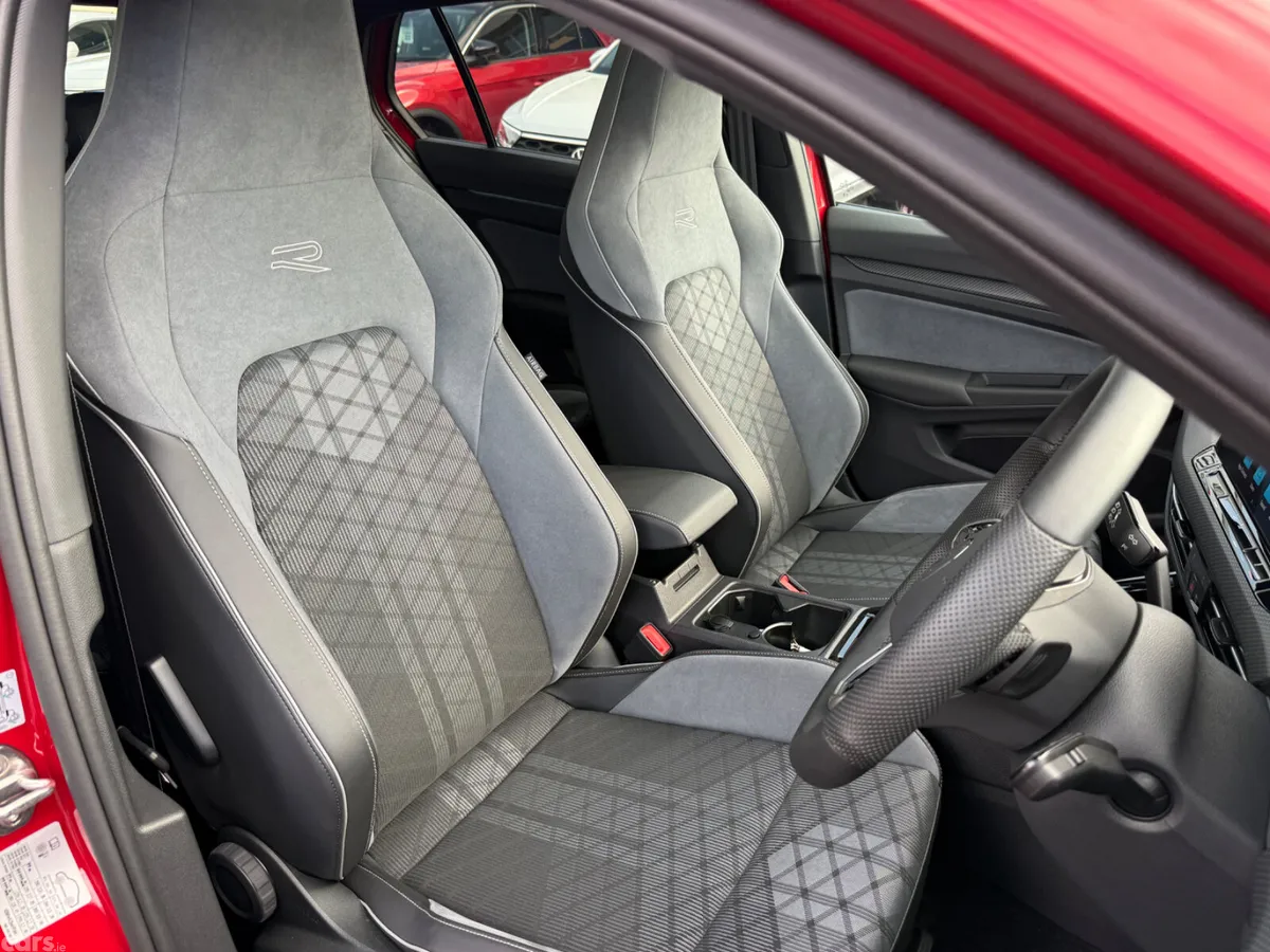 Volkswagen Golf Hatchback, Diesel, 2024, Red
