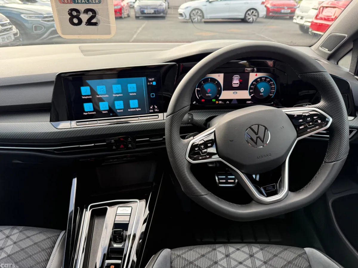Volkswagen Golf Hatchback, Diesel, 2024, Red