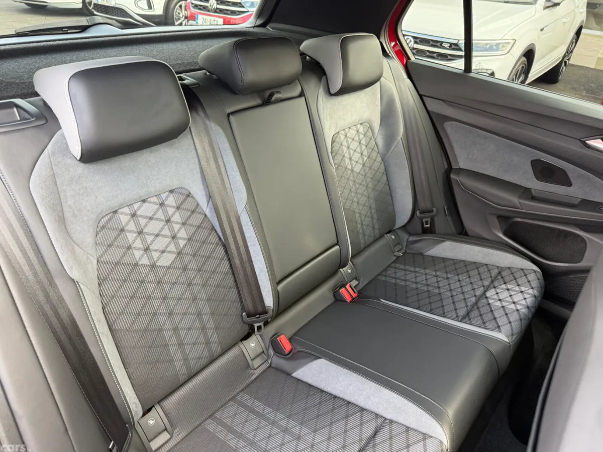 Volkswagen Golf Hatchback, Diesel, 2024, Red
