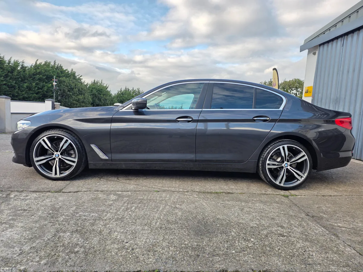 BMW 5-Series Saloon, Diesel, 2018, Grey