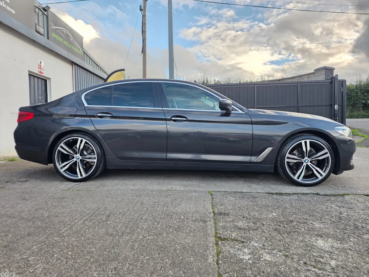 BMW 5-Series Saloon, Diesel, 2018, Grey