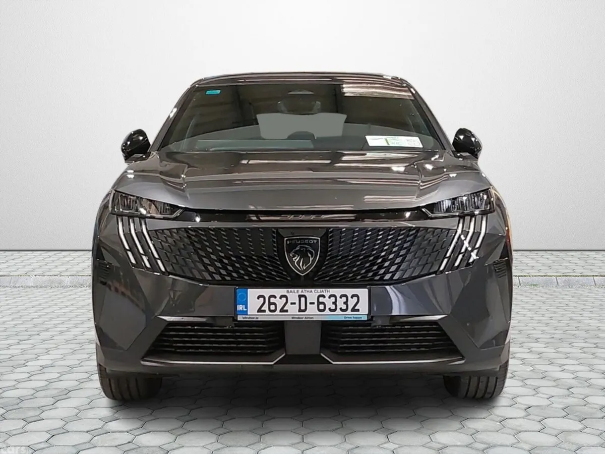 Peugeot 5008 MPV, Petrol, 2026, Grey