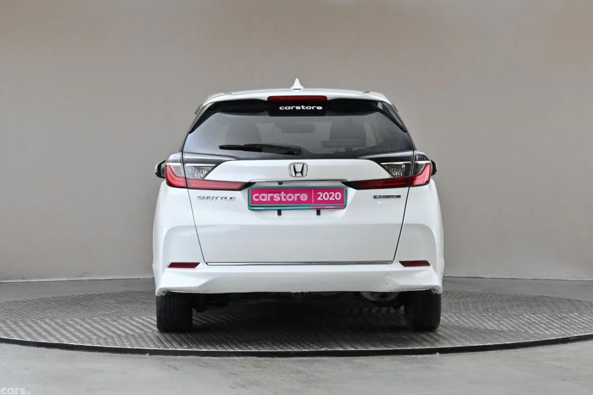 Honda Shuttle MPV, Petrol Hybrid, 2020, White