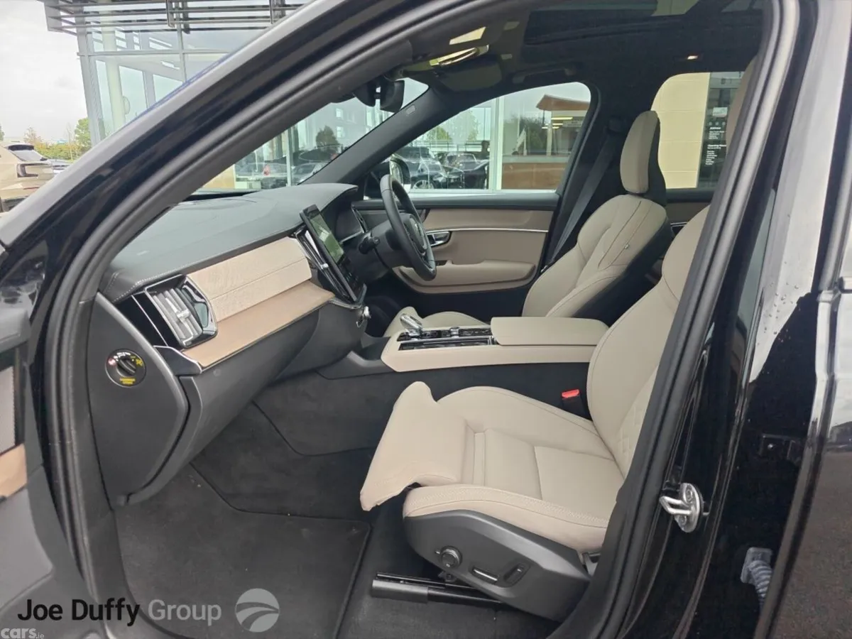 Volvo XC90 SUV, Petrol Plug-in Hybrid, 2026, Black