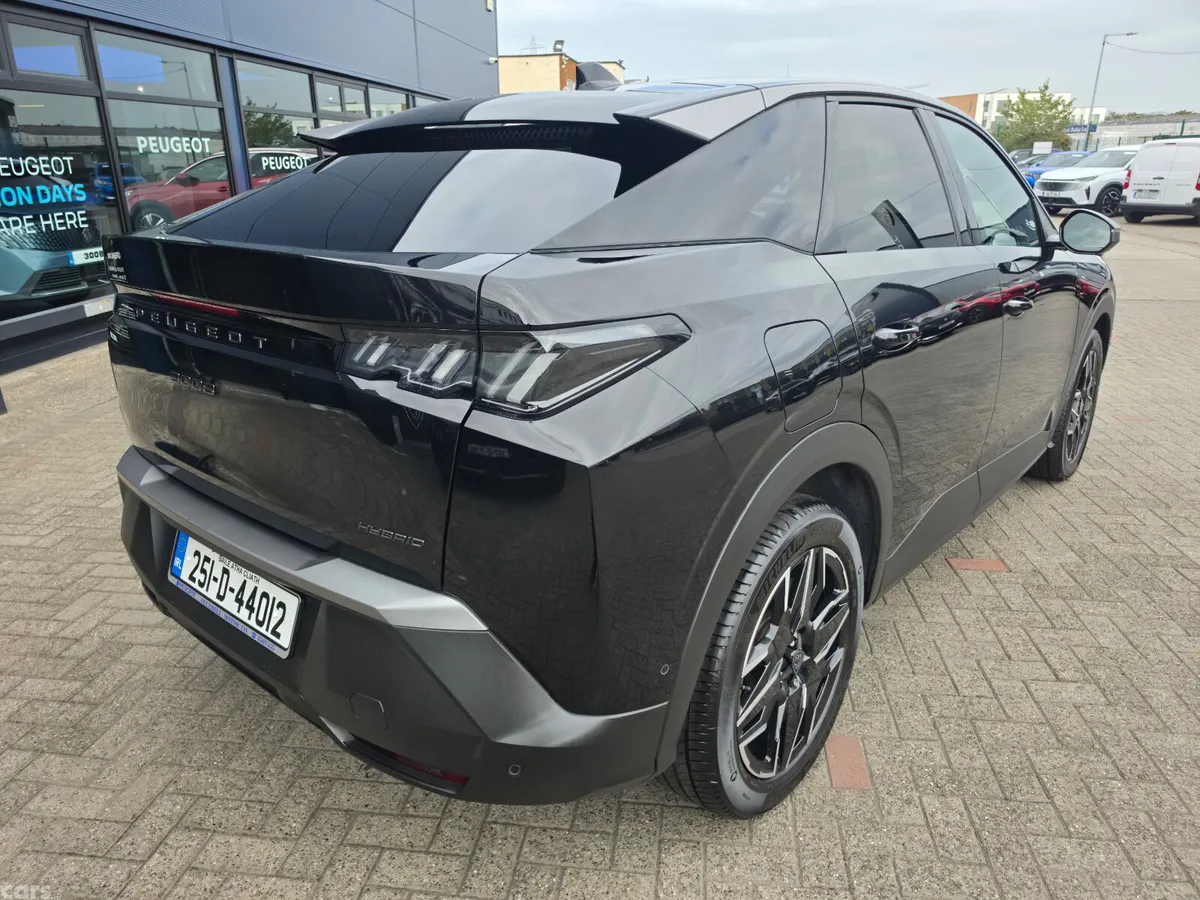 Peugeot 3008 MPV, Petrol, 2025, Black