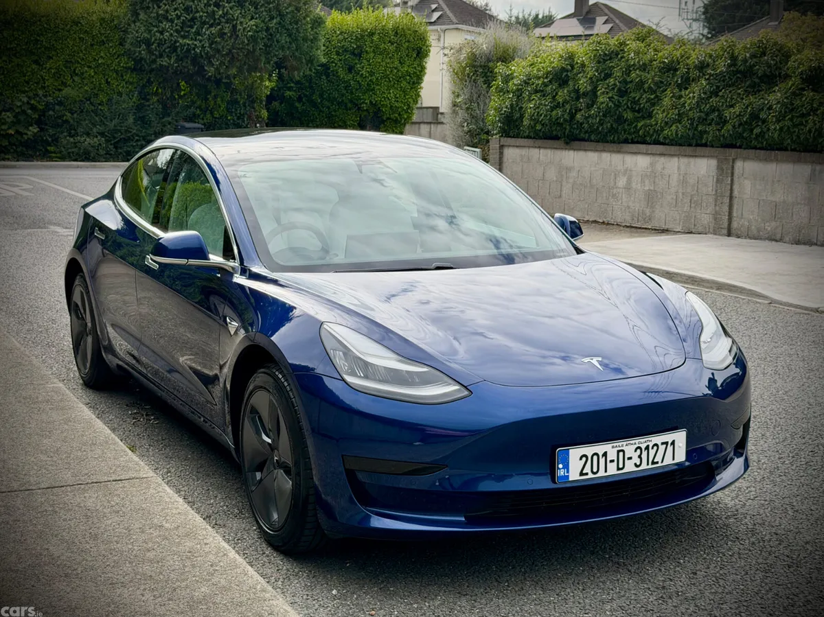 Tesla Model 3 Saloon, Electric, 2020, Blue