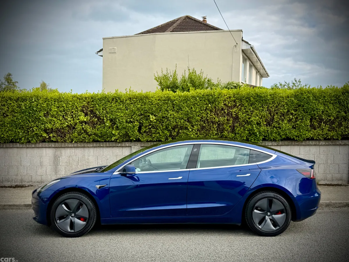 Tesla Model 3 Saloon, Electric, 2020, Blue
