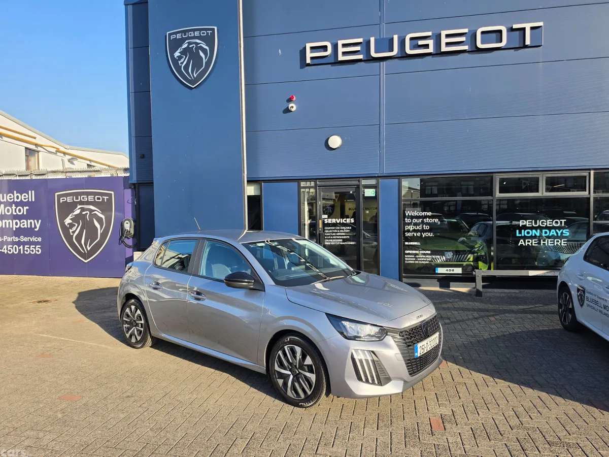 Peugeot 208 Hatchback, Petrol, 2025, Grey