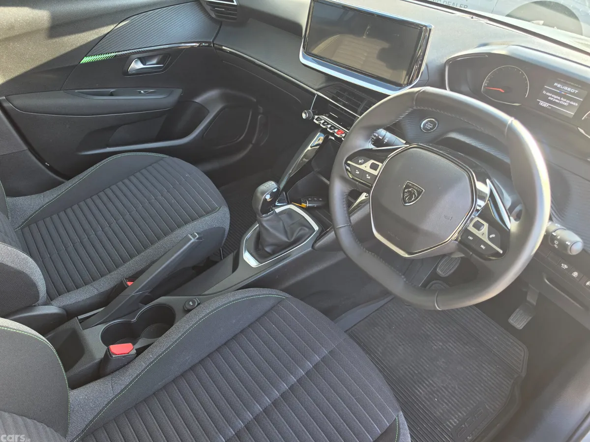 Peugeot 208 Hatchback, Petrol, 2025, Grey