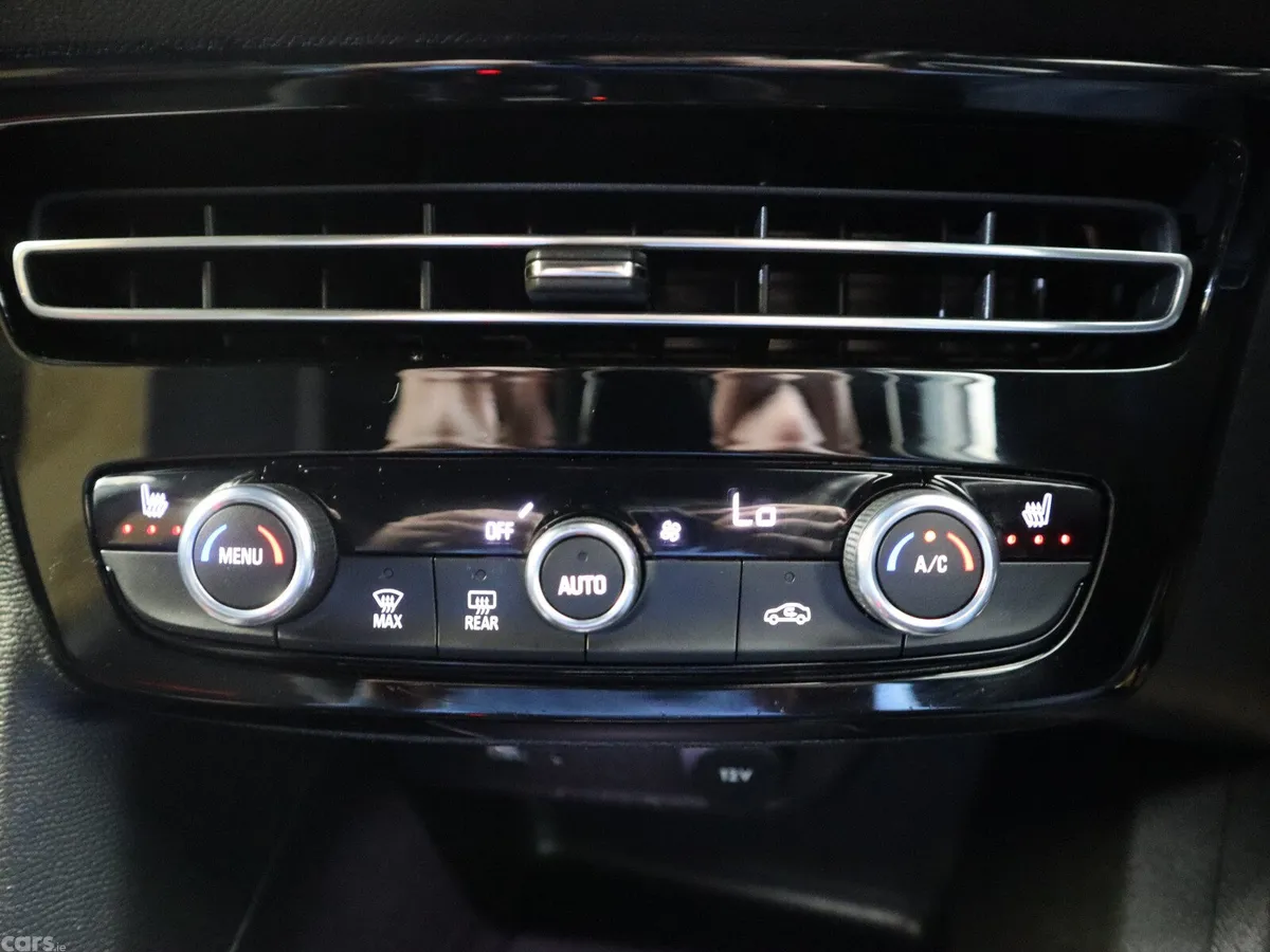 Vauxhall Mokka SUV, Electric, 2023, White