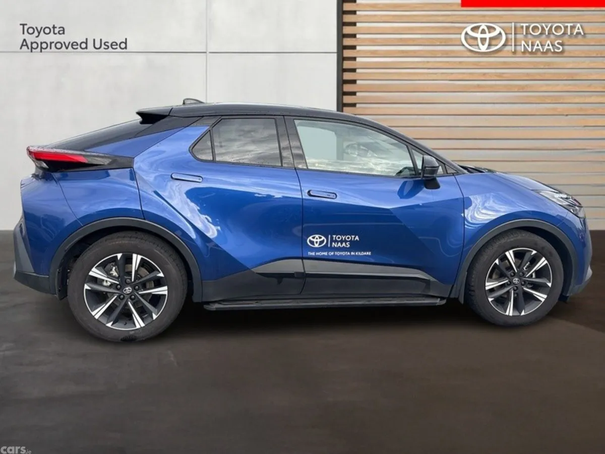 Toyota C-HR SUV, Petrol Hybrid, 2026, Blue