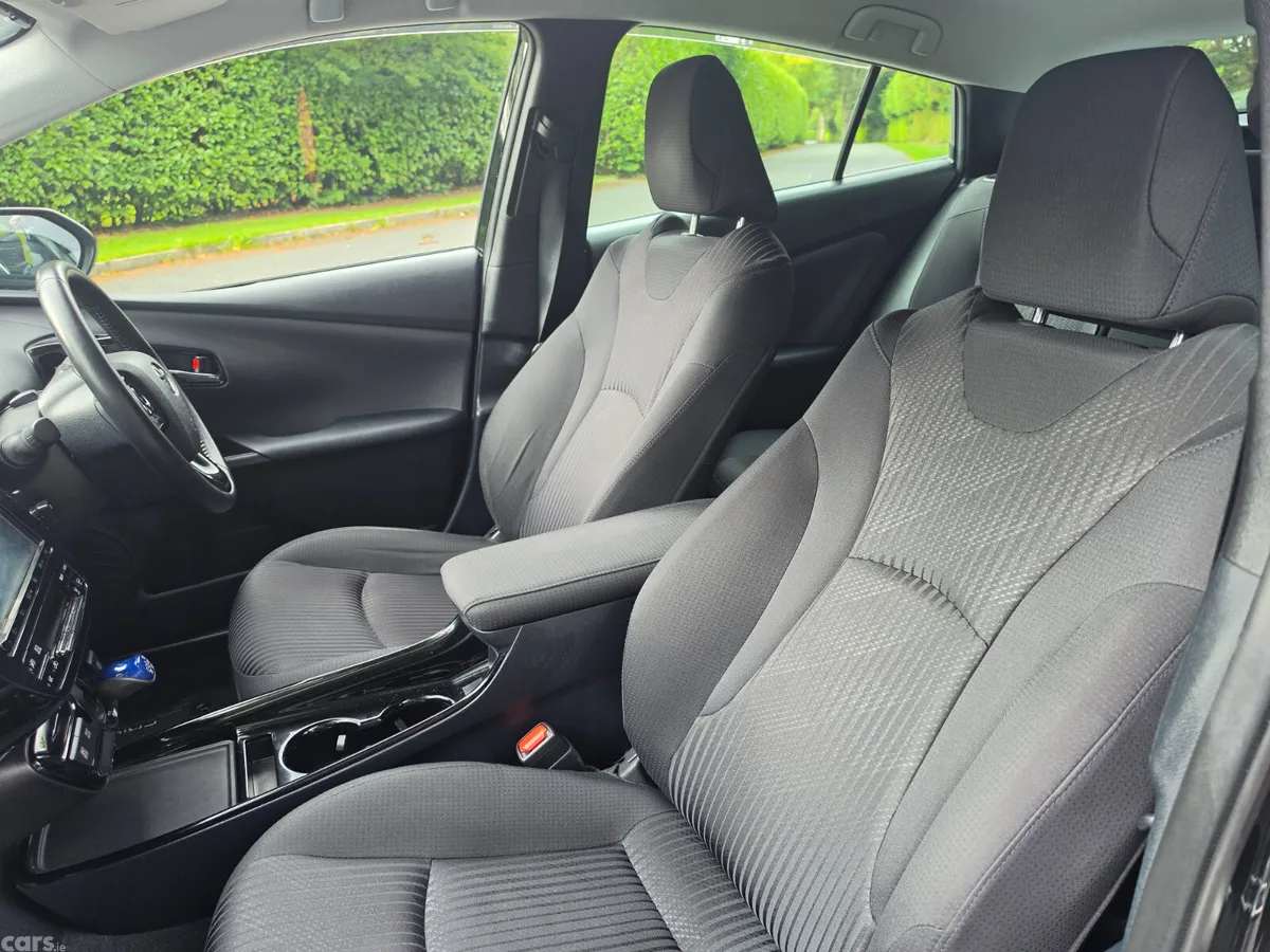 Toyota Prius Hatchback, Petrol Hybrid, 2020, Black