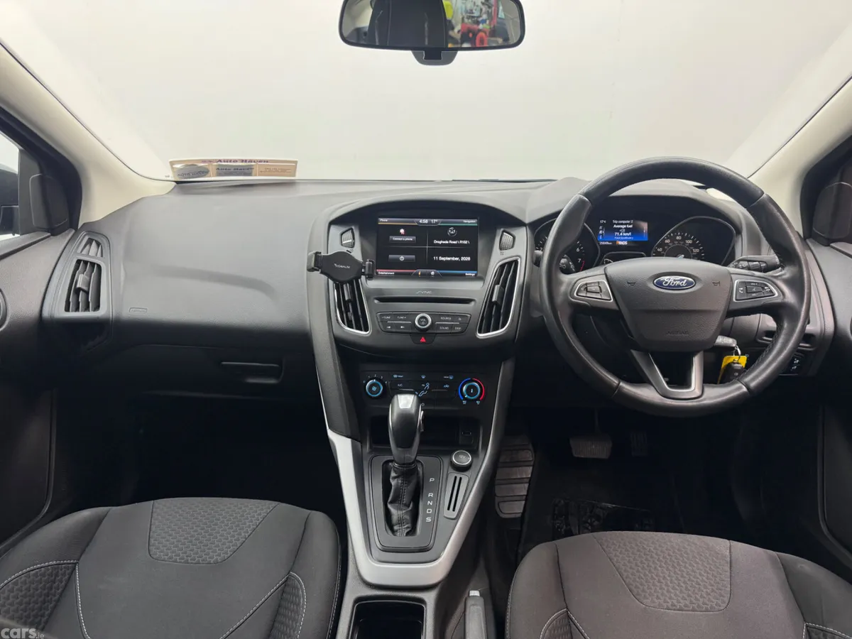 Ford Focus Hatchback, Petrol, 2015, Grey