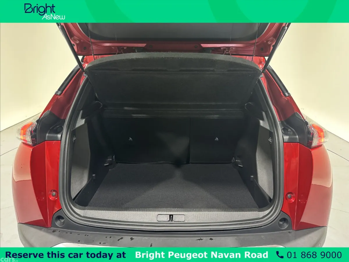 Peugeot 2008 MPV, Petrol, 2023, Red
