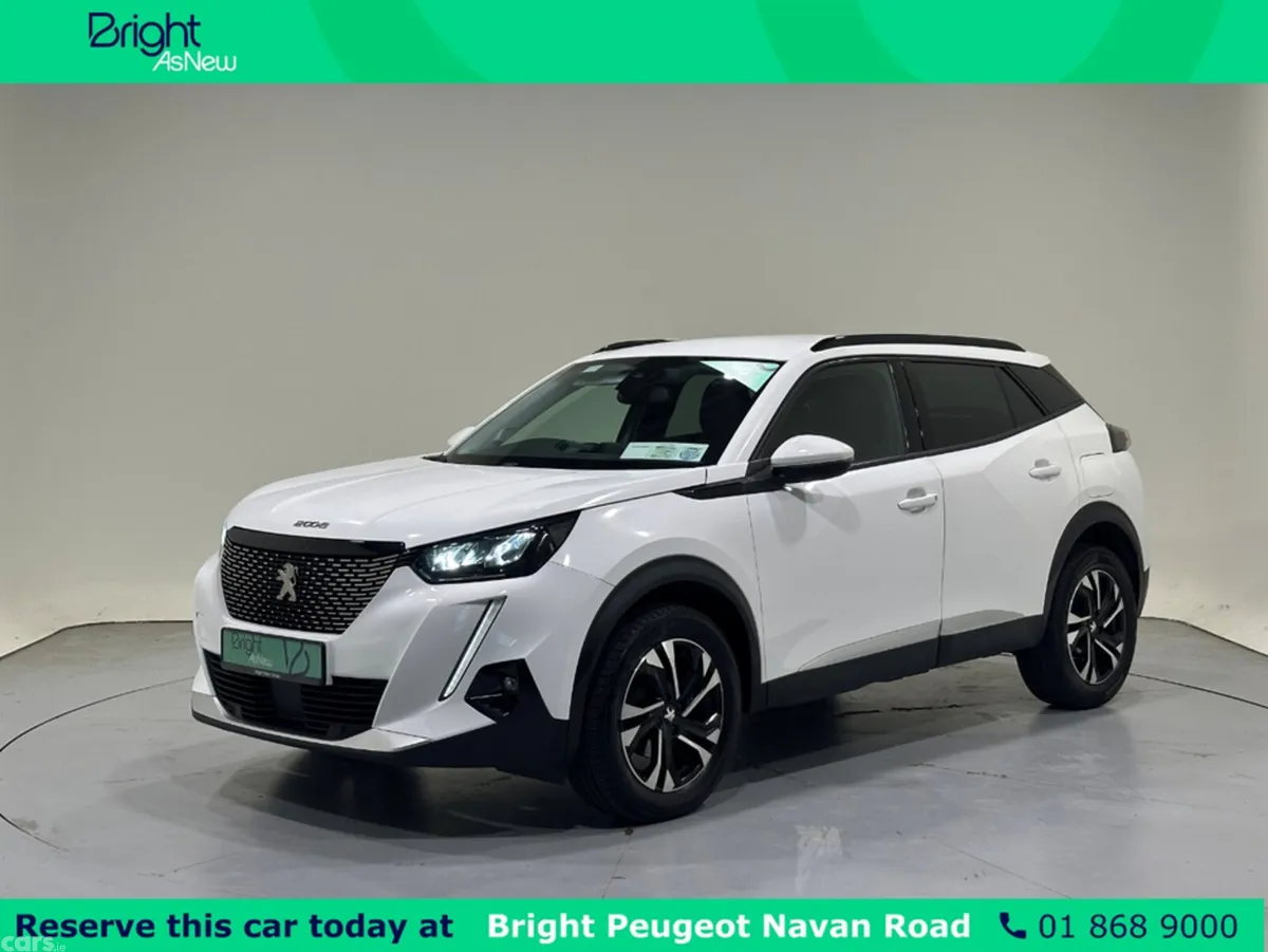 Peugeot 2008 MPV, Petrol, 2022, White
