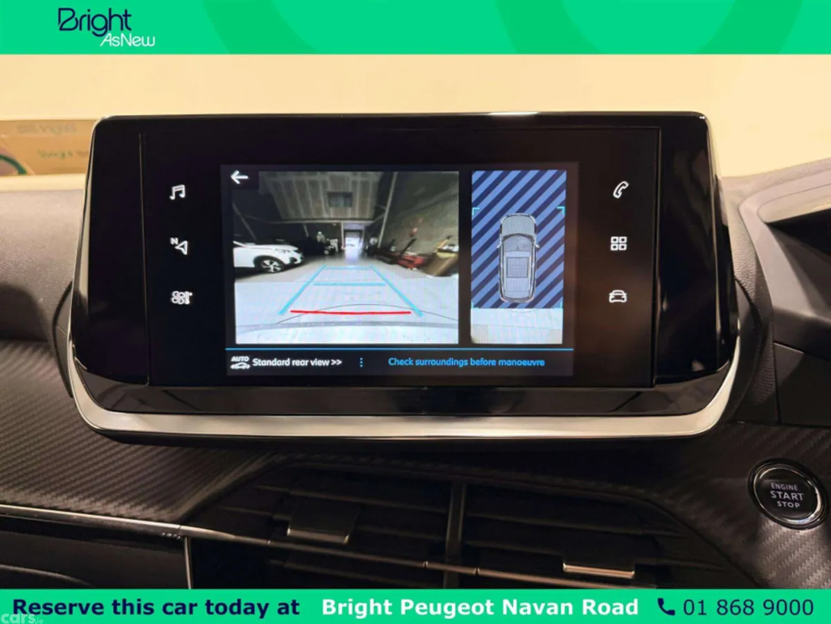 Peugeot 2008 MPV, Petrol, 2022, White