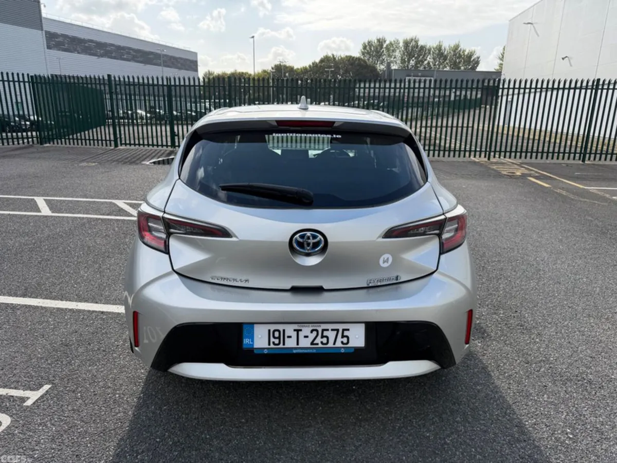 Toyota Corolla Hatchback, Petrol Hybrid, 2019, Grey