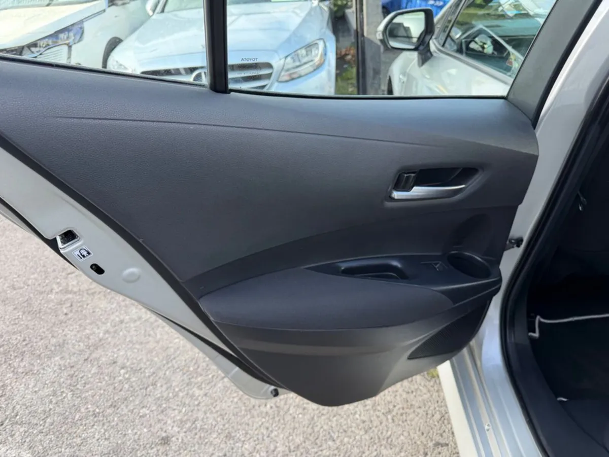 Toyota Corolla Hatchback, Petrol Hybrid, 2019, Grey