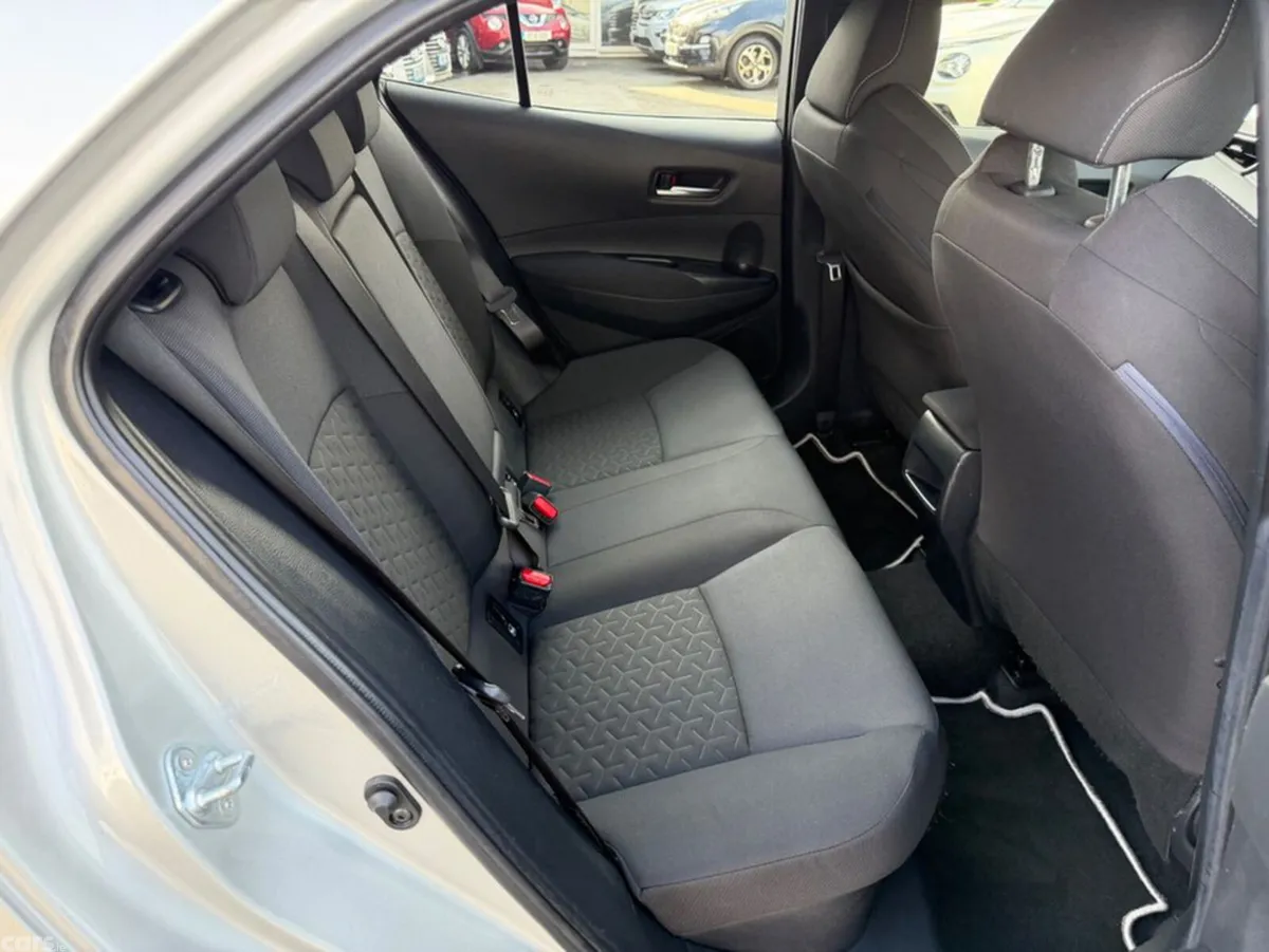 Toyota Corolla Hatchback, Petrol Hybrid, 2019, Grey