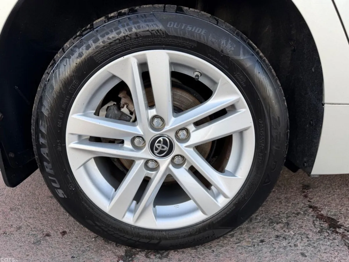 Toyota Corolla Hatchback, Petrol Hybrid, 2019, Grey