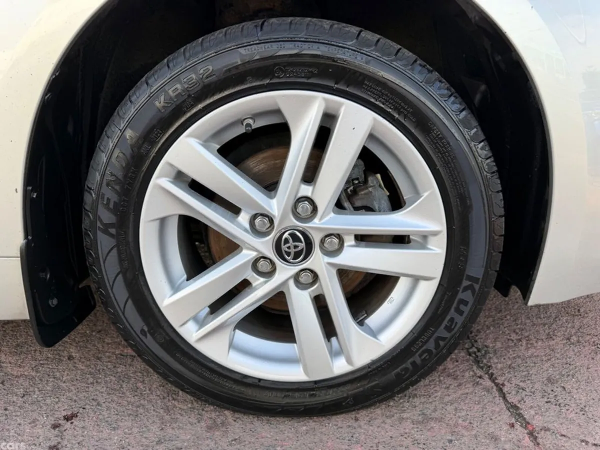 Toyota Corolla Hatchback, Petrol Hybrid, 2019, Grey