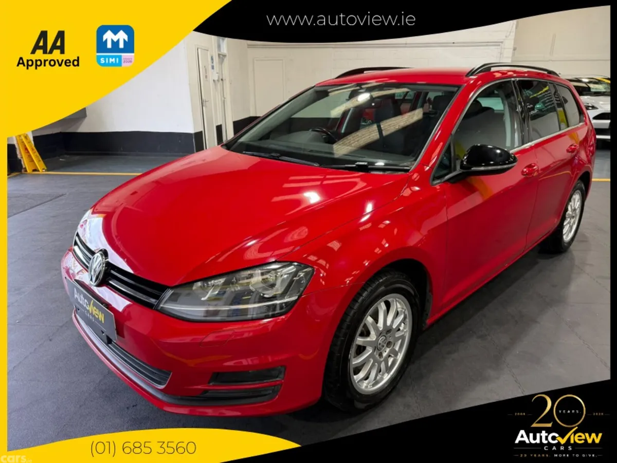Volkswagen Golf Estate, Petrol, 2017, Red