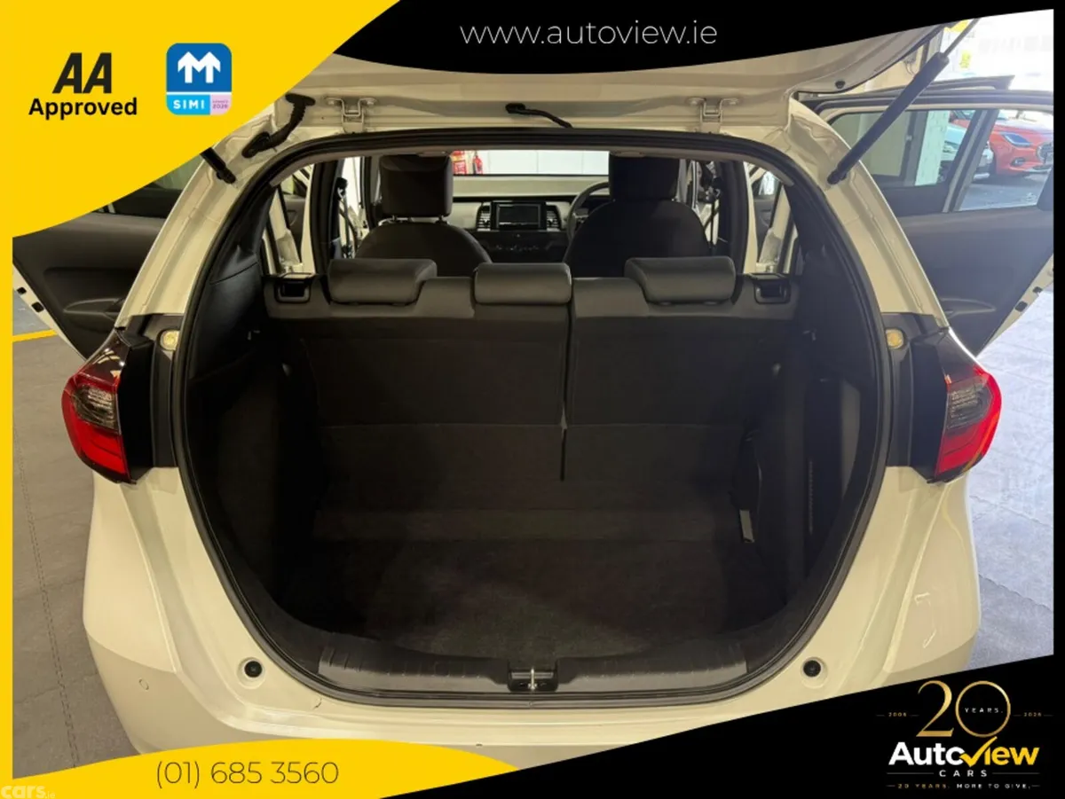 Honda Fit Hatchback, Petrol, 2023, White