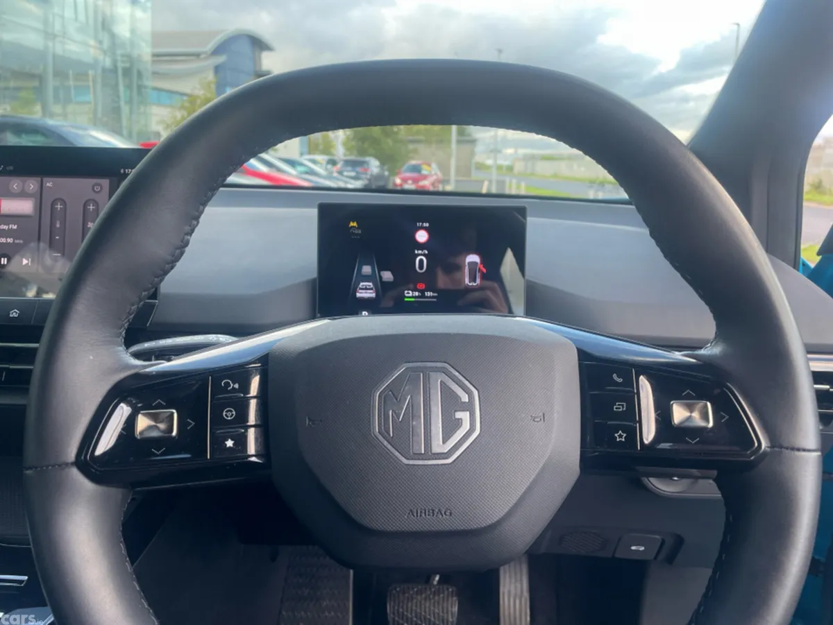 MG MG4 Hatchback, Electric, 2023, Blue