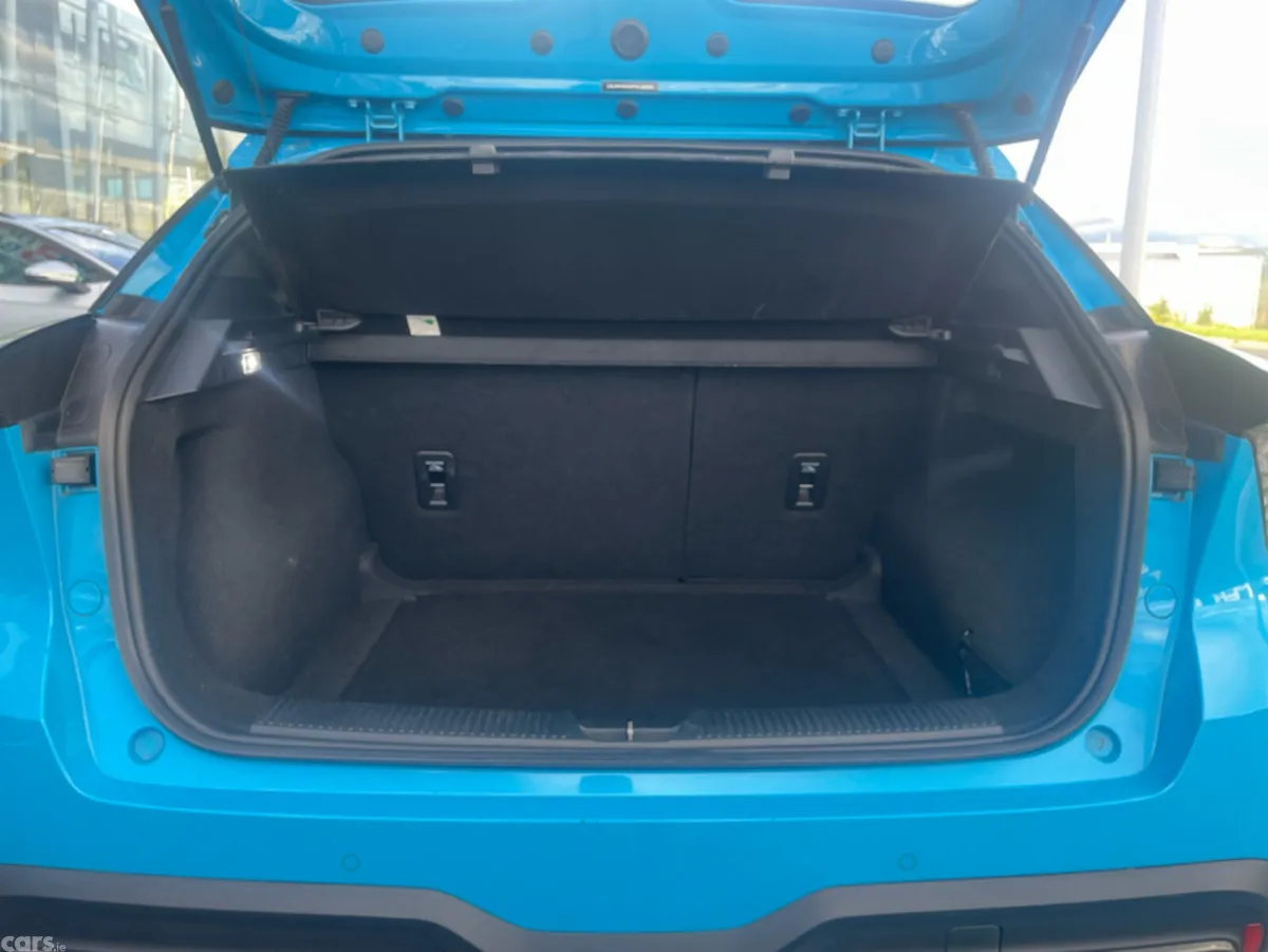 MG MG4 Hatchback, Electric, 2023, Blue