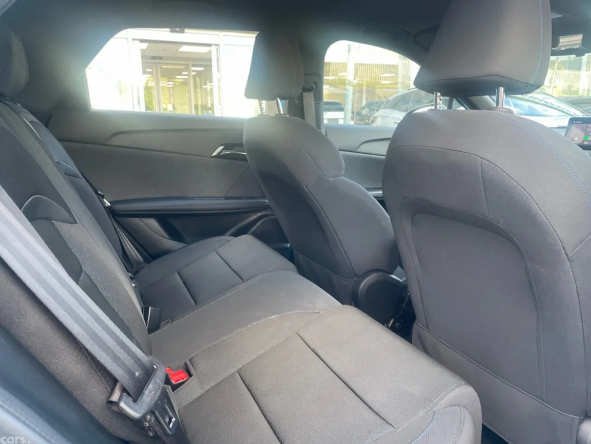 MG MG4 Hatchback, Electric, 2023, Blue