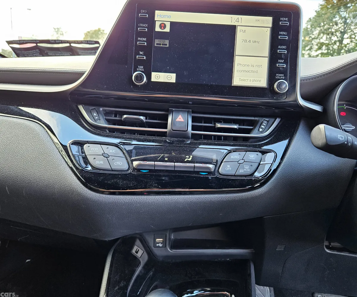 Toyota C-HR SUV, Petrol Hybrid, 2020, Red