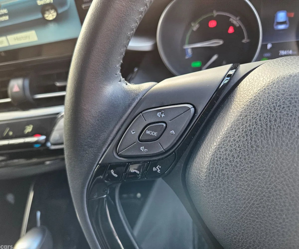 Toyota C-HR SUV, Petrol Hybrid, 2020, Red
